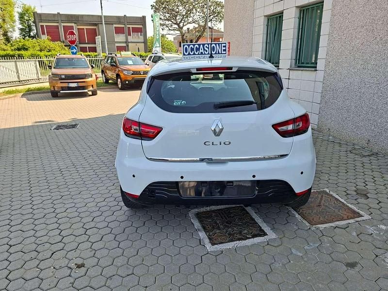 Usata Renault Clio IV 73 CV (53 kW) 2016 Bianco Berlina
