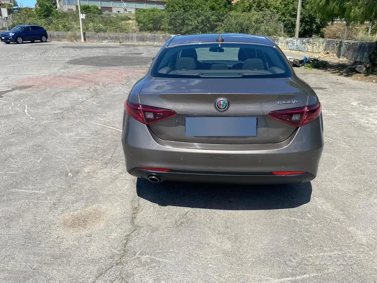 Używany Alfa Romeo Giulia 150 KM (110 kW) 2016 Sedan/Limuzyna
