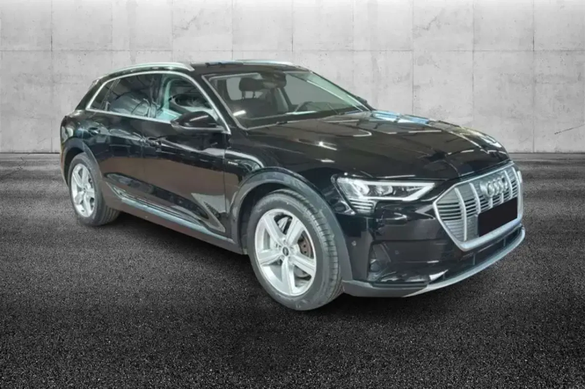 Usata Audi e-tron Business 158 kW (215 CV) 2022 Nero SUV