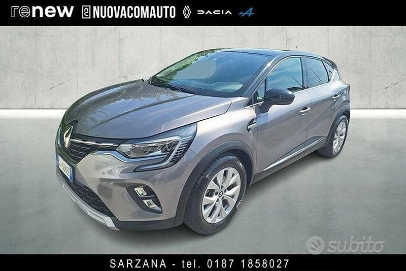 Usata Renault Captur Intens 145 CV (106 kW) 2022 Blusilver SUV