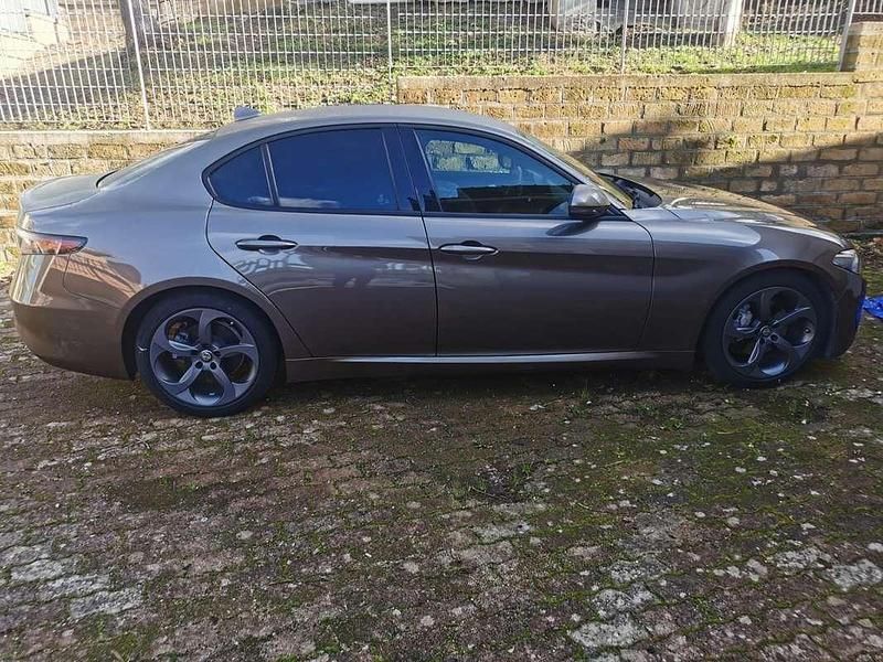 Usata Alfa Romeo Giulia Super 150 CV (110 kW) 2017 Berlina