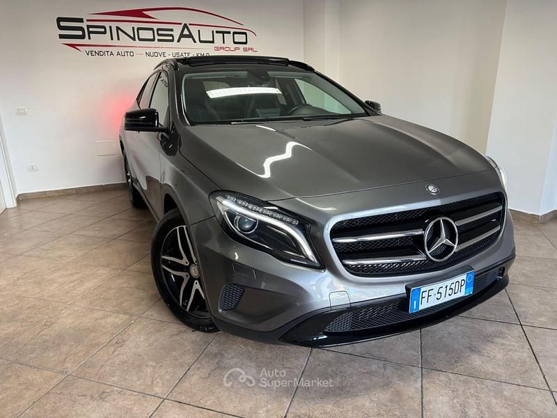 Usata Mercedes GLA200 136 CV (100 kW) 2016 Grigio SUV