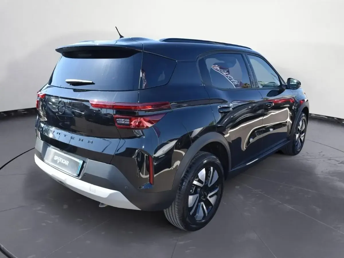 Nuova Opel Frontera 145 CV (106 kW) 2026 Nero SUV