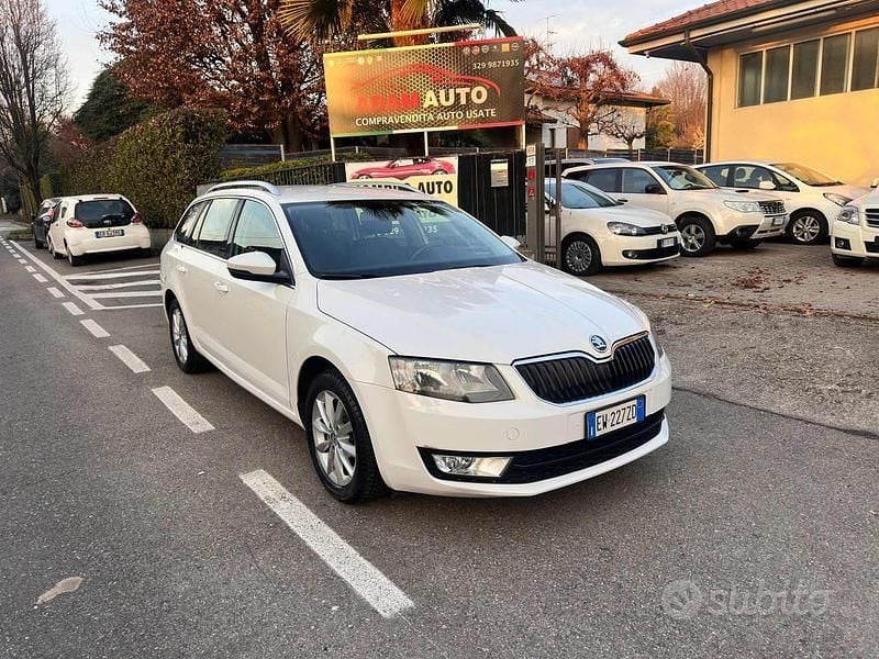 Usata Skoda Octavia Elegance 105 CV (77 kW) 2014 Bianco Utilitaria