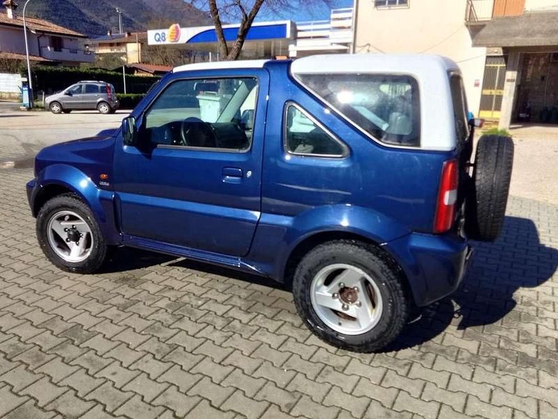 Usata Suzuki Jimny 65 CV (47 kW) 2005 Blu/azzurro SUV