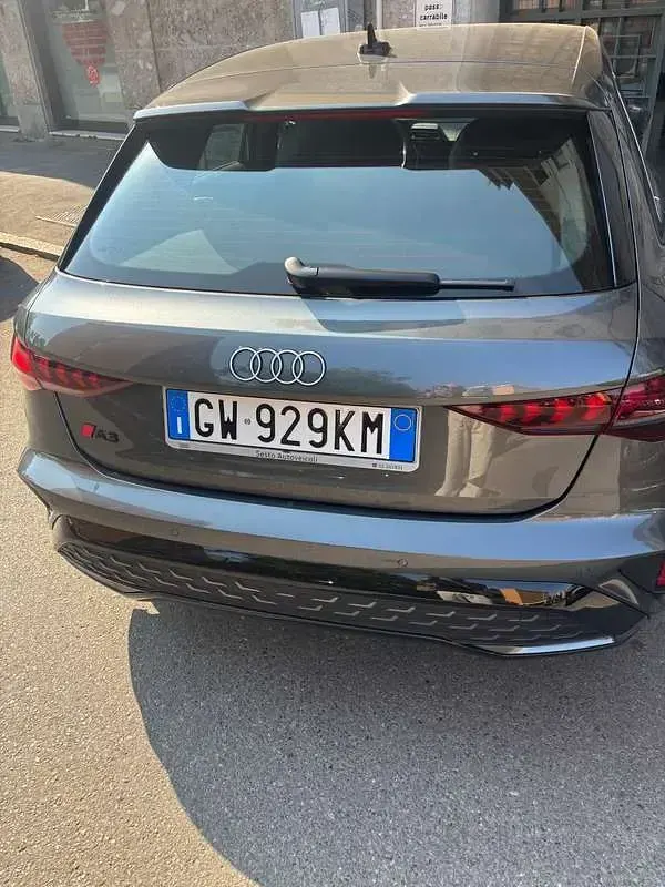 Usata Audi A3 S-Line 150 CV (110 kW) 2024 Grigio Berlina