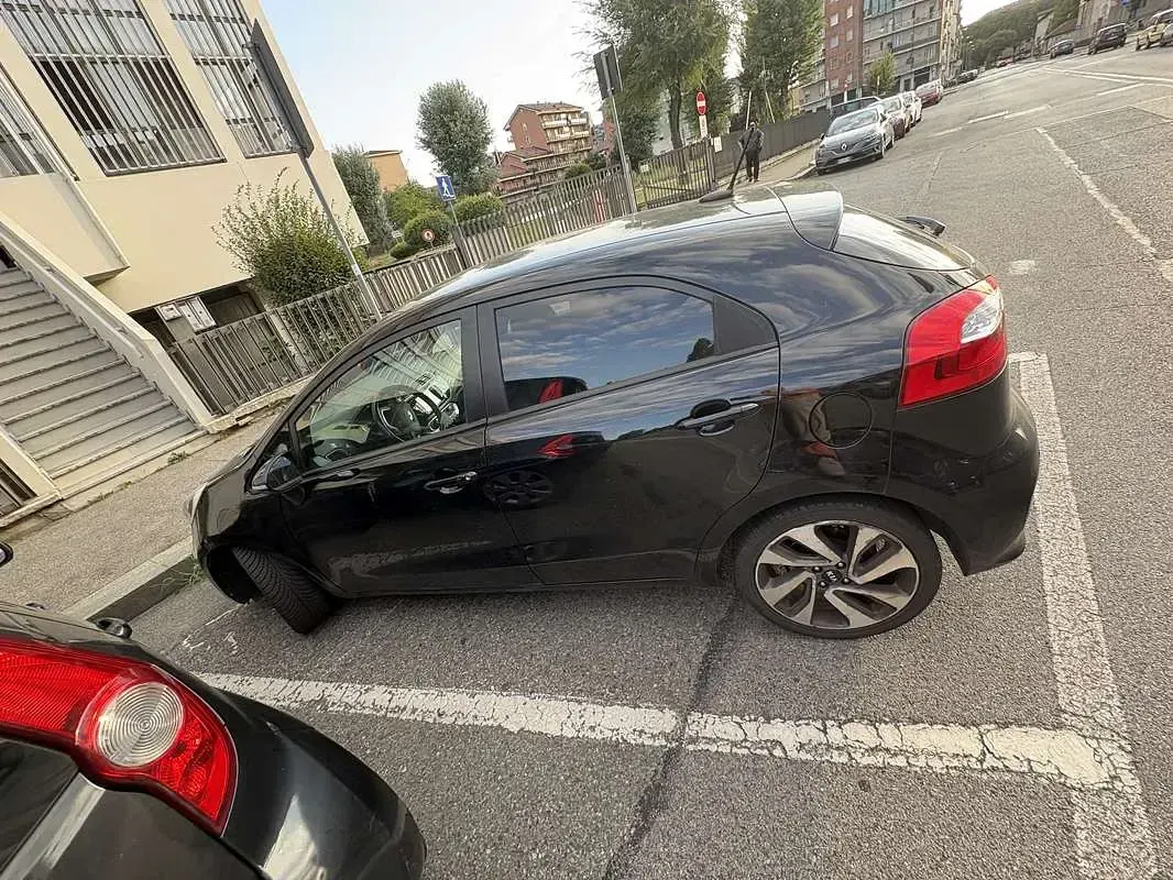 Usata Kia Rio 90 CV (66 kW) 2015 Berlina