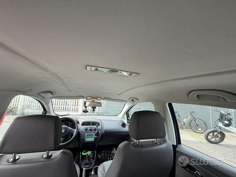 Usata Seat Altea 102 CV (75 kW) 2006 Blu Monovolume