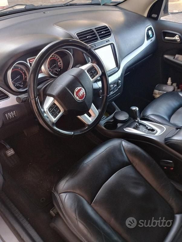 Usata Fiat Freemont 170 CV (125 kW) 2013 Grigio SUV