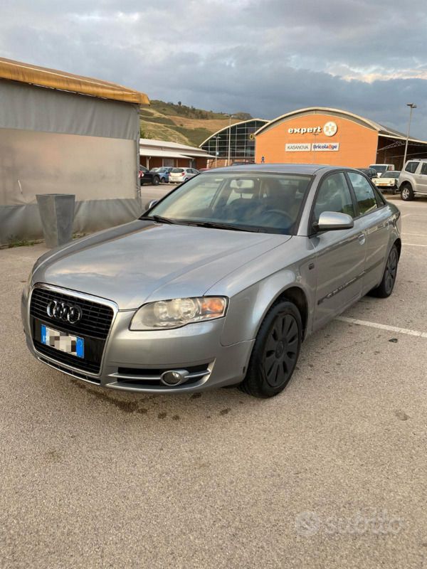 Usata Audi A4 116 CV (85 kW) 2007 Grigio Berlina