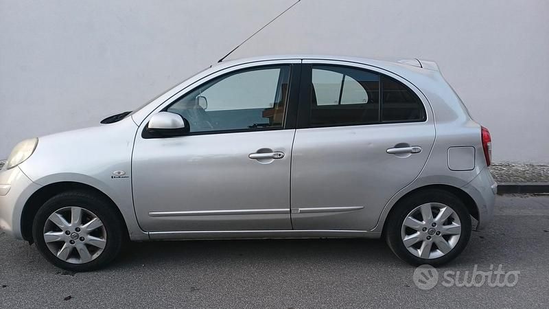 Usata Nissan Micra Acenta 80 CV (58 kW) 2011 Grigio Utilitaria