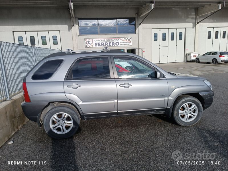 Grigio Usata 2006 Kia Sportage SUV | 1500 € (Ottimo prezzo) - Immagine 1/4