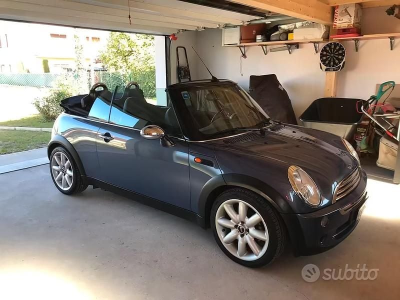 Usata Mini Cooper Cabriolet 116 CV (85 kW) 2006 Blu Cabrio