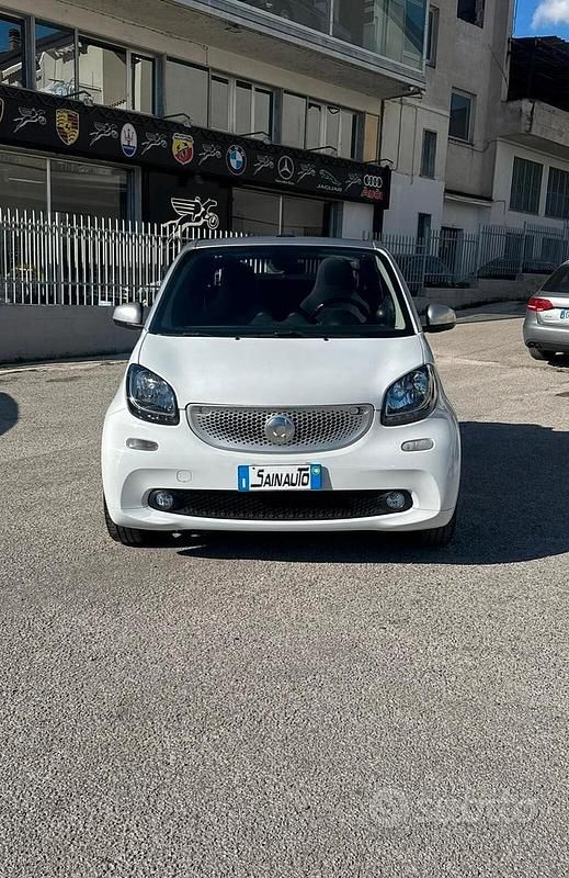 Usata Smart ForTwo Cabrio Passion 71 CV (52 kW) 2017 Bianco Cabrio