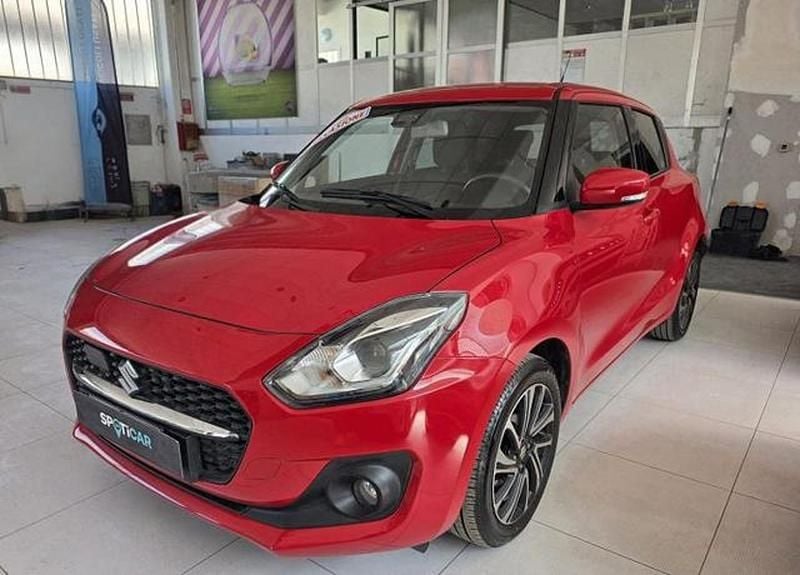 Usata Suzuki Swift 83 CV (61 kW) 2023 Rosso Utilitaria