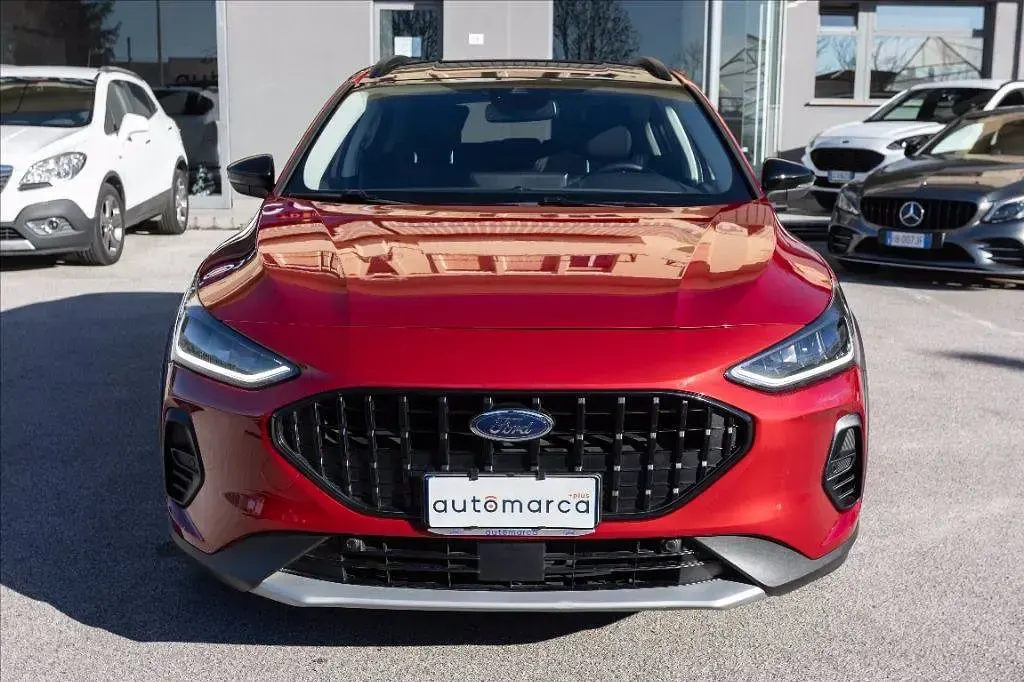 Begagnad Ford Focus Active 155 HK (114 kW) 2023 Röd SUV