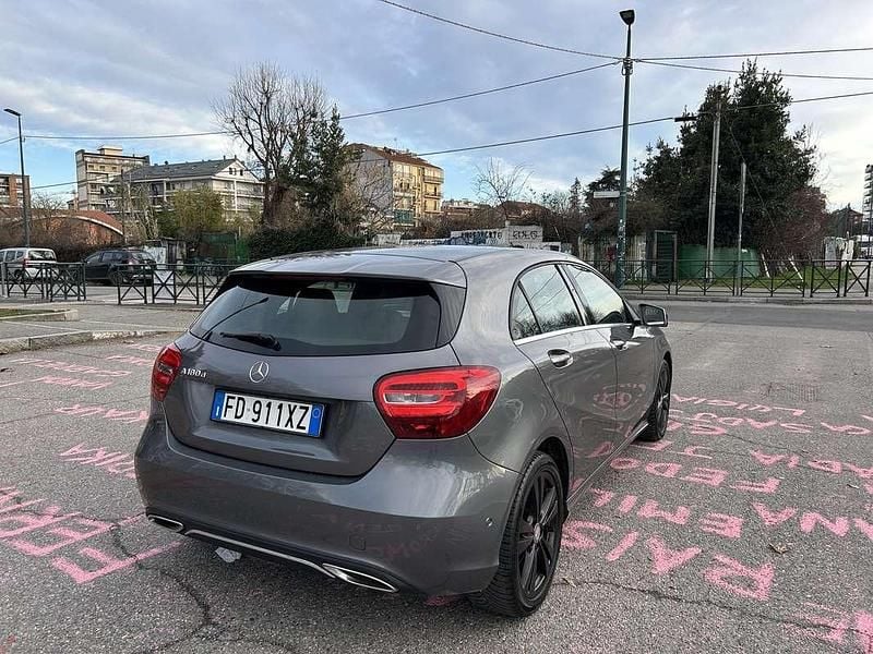 Usata Mercedes A180 Premium 109 CV (80 kW) 2016 Berlina