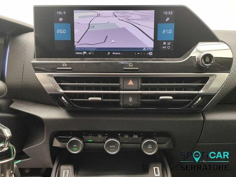 Begagnad Citroën C4 Feel 130 HK (95 kW) 2023 Grå SUV