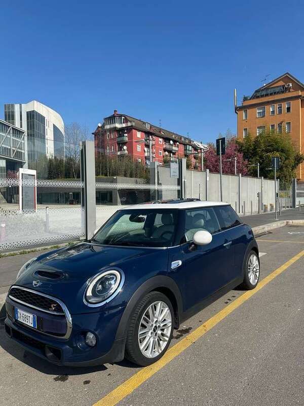 Blu/azzurro Usata 2016 Mini Cooper S Due volumi | 14.500 € (Ottimo prezzo) - Immagine 1/4