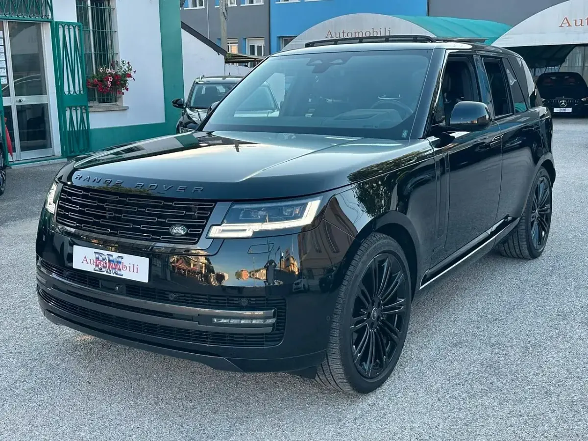 Usata Land Rover Range Rover Autobiography 530 CV (389 kW) 2025 Nero SUV