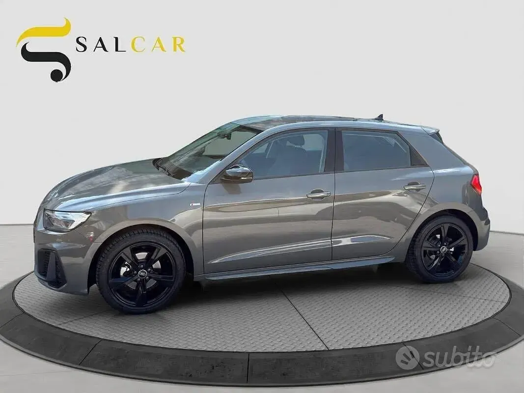 Usata Audi A1 150 CV (110 kW) 2024 Grigio SUV