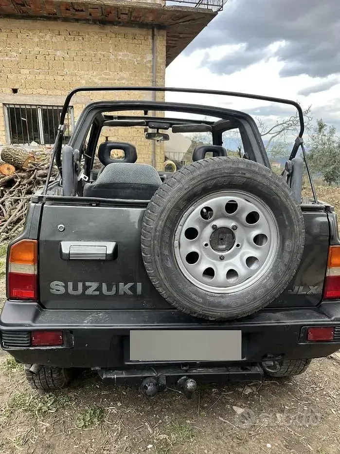 Usata Suzuki Vitara 75 CV (55 kW) 1998 Grigio Berlina