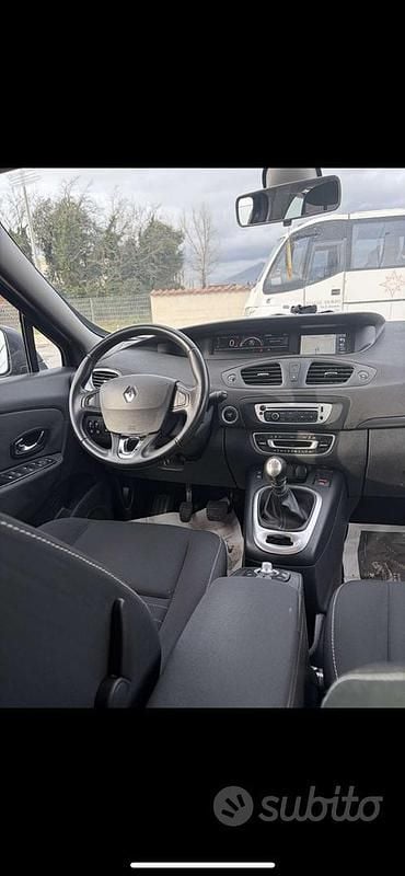 Usata Renault Scénic III LIMITED 110 CV (80 kW) 2016 Monovolume