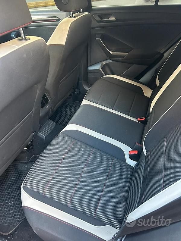 Usata VW T-Roc 2019 Grigio SUV