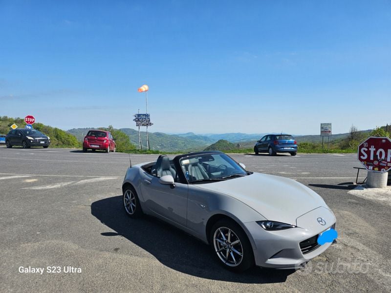 Usata Mazda MX5 Exclusive-Line 132 CV (97 kW) 2025 Grigio Cabrio