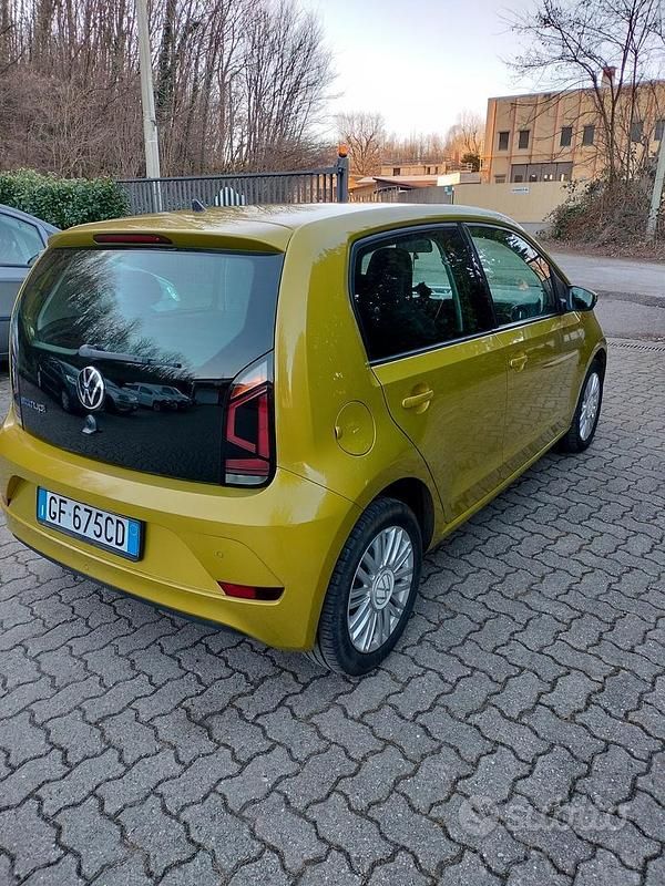 Usata VW up! Move 2021 Giallo Utilitaria