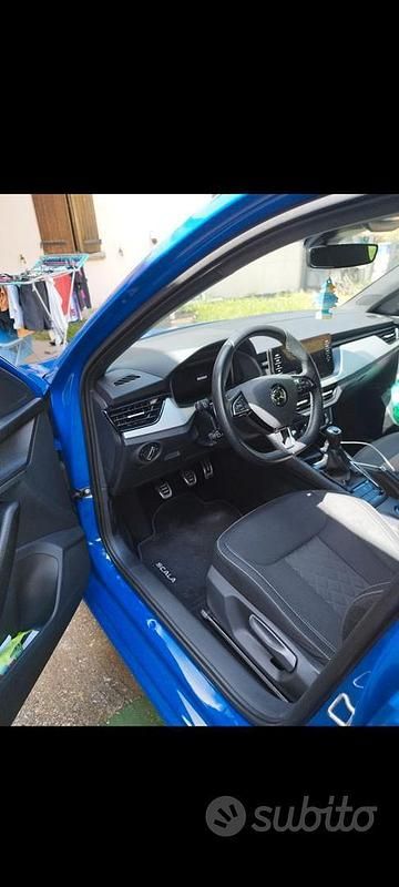 Usata Skoda Scala Sport 150 CV (110 kW) 2021 Blu Utilitaria