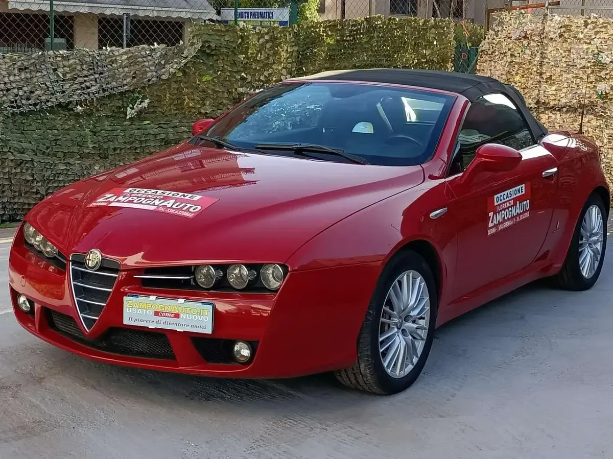 Usata Alfa Romeo Spider 210 CV (154 kW) 2009 Rosso Cabrio