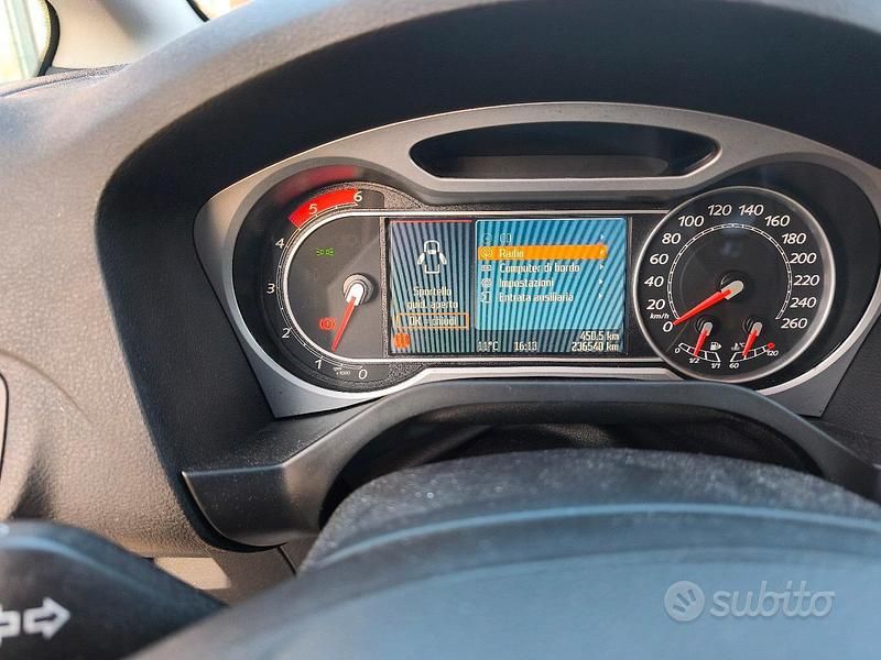 Usata Ford S-MAX S 140 CV (102 kW) 2008 Grigio Monovolume