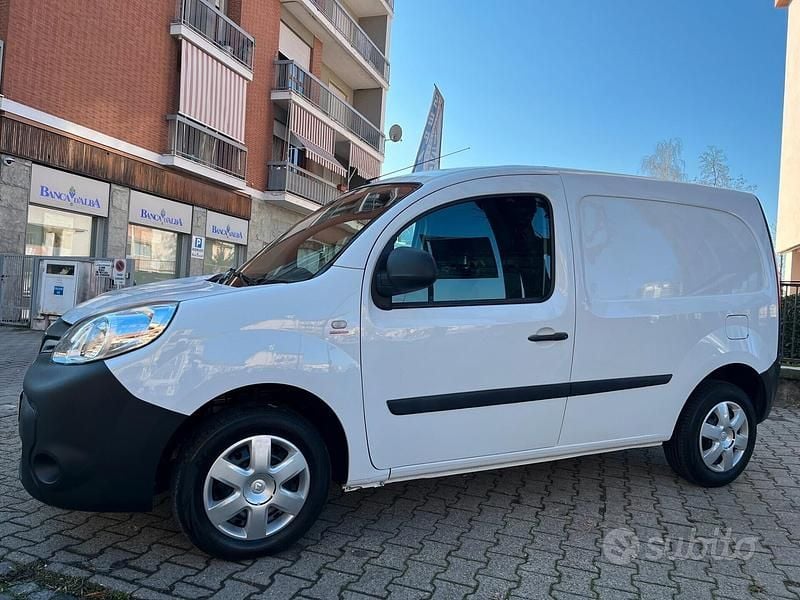 Usata Renault Kangoo 75 CV (55 kW) 2018 Bianco Furgone