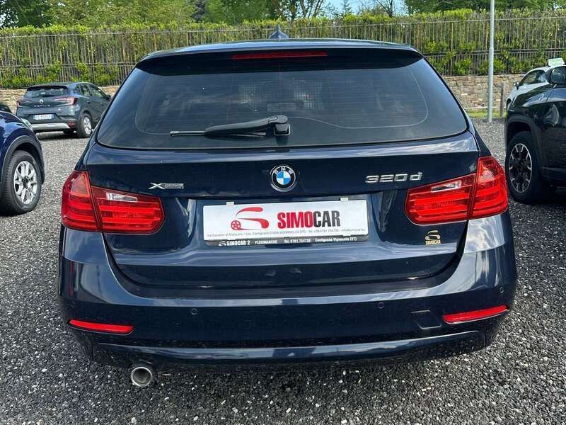 Usata BMW 320 Luxury Line 184 CV (135 kW) 2014 Blu/azzurro Station wagon