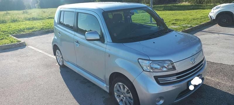 Usata Daihatsu Materia 103 CV (75 kW) 2008 Argento Monovolume