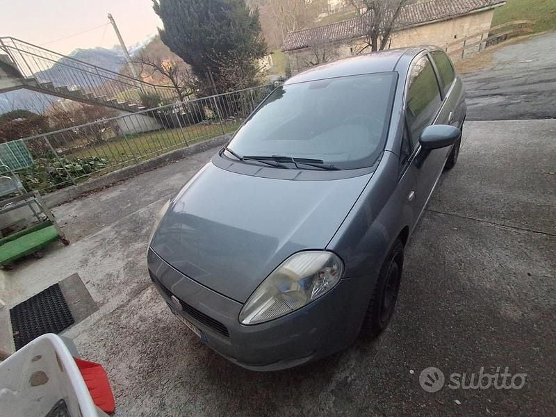 Usata 2008 Fiat Grande Punto Due volumi | 1500 € - Immagine 1/4