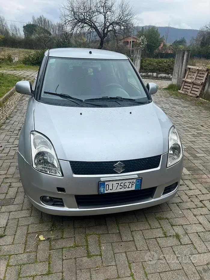 Usata Suzuki Swift 70 CV (51 kW) 2007 Grigio Utilitaria
