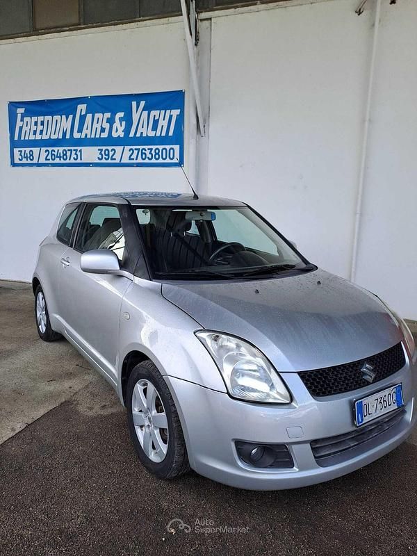 Usata Suzuki Swift 92 CV (67 kW) 2008 Argento Utilitaria