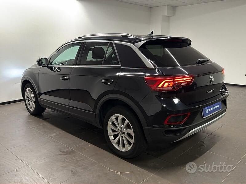 Usata VW T-Roc Edition 116 CV (85 kW) 2024 Nero SUV