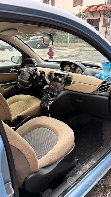 Usata Lancia Ypsilon 2006 Utilitaria