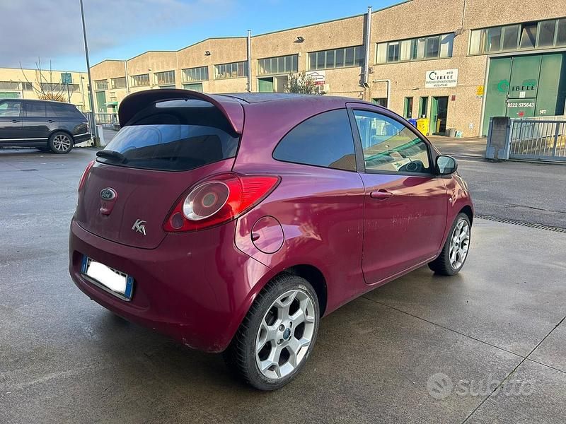 Usata Ford Ka Titanium 69 CV (50 kW) 2010 Viola Berlina