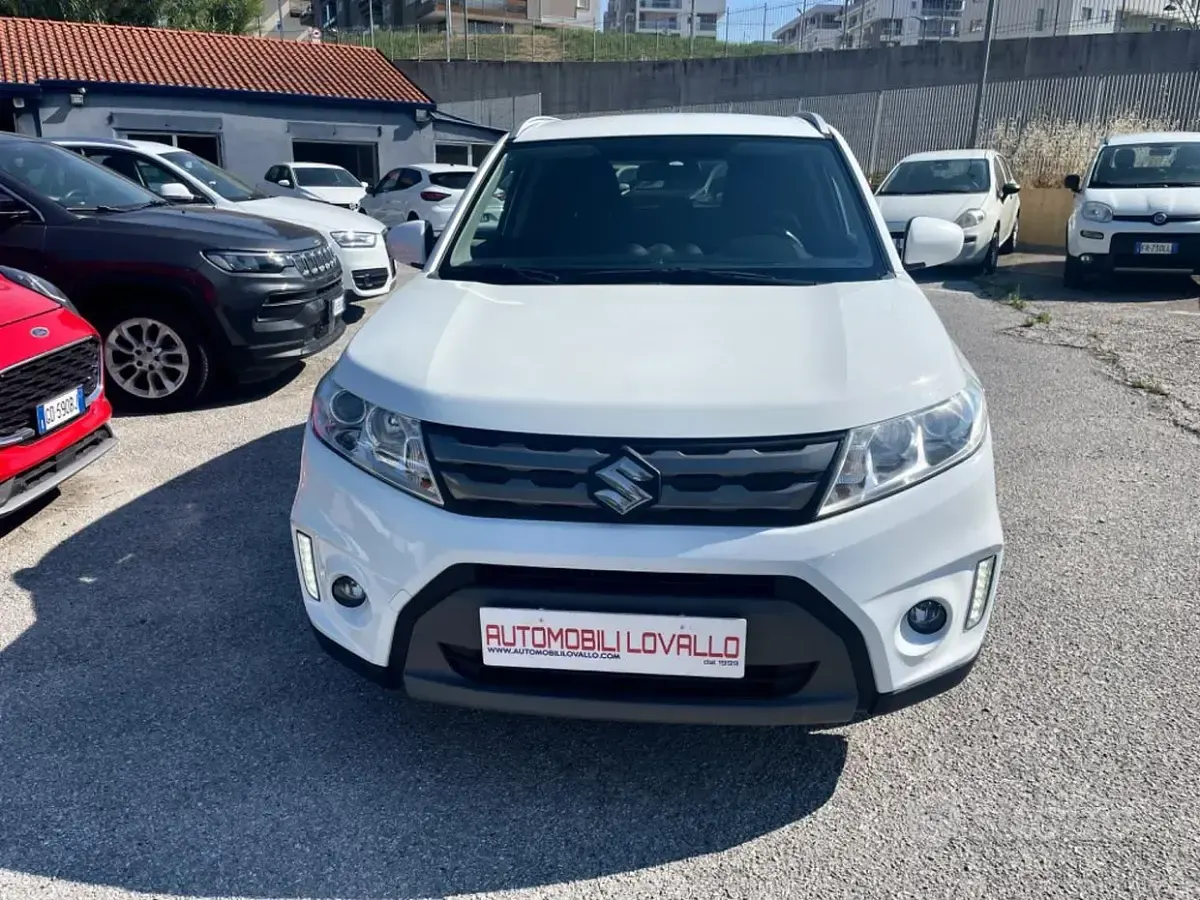 Usata Suzuki Vitara 120 CV (88 kW) 2016 Bianco SUV