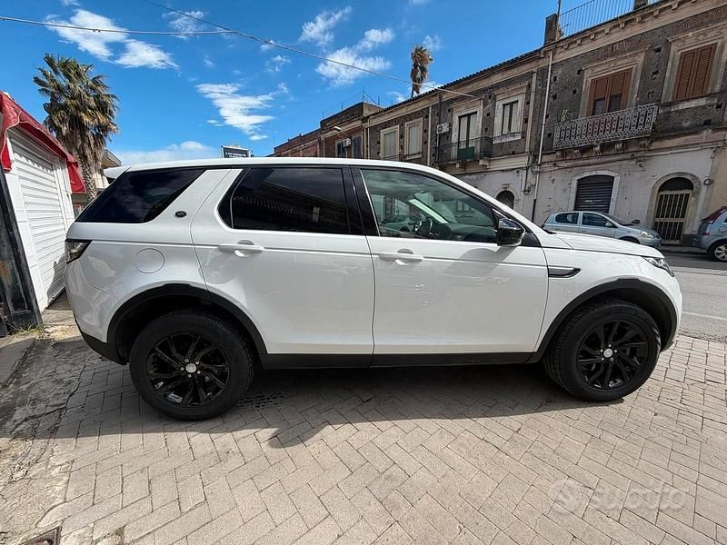 Usata Land Rover Discovery Sport SE 150 CV (110 kW) 2018 Bianco SUV