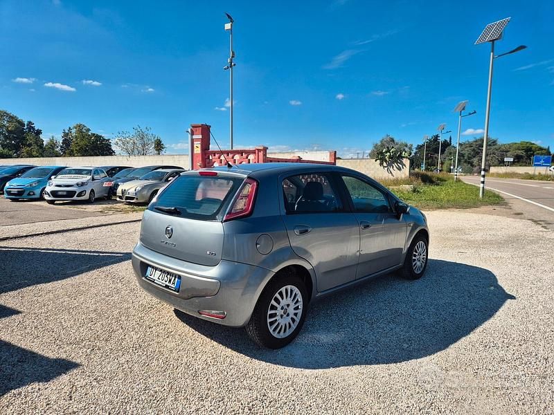 Usata Fiat Punto Evo Dynamic 77 CV (56 kW) 2009 Grigio Utilitaria