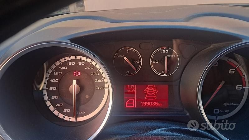 Usata Alfa Romeo Giulietta 140 CV (102 kW) 2011 Nero Utilitaria