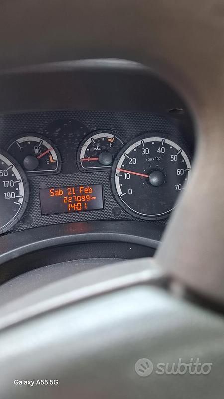 Usata Fiat Panda 77 CV (56 kW) 2011 Rosso Utilitaria
