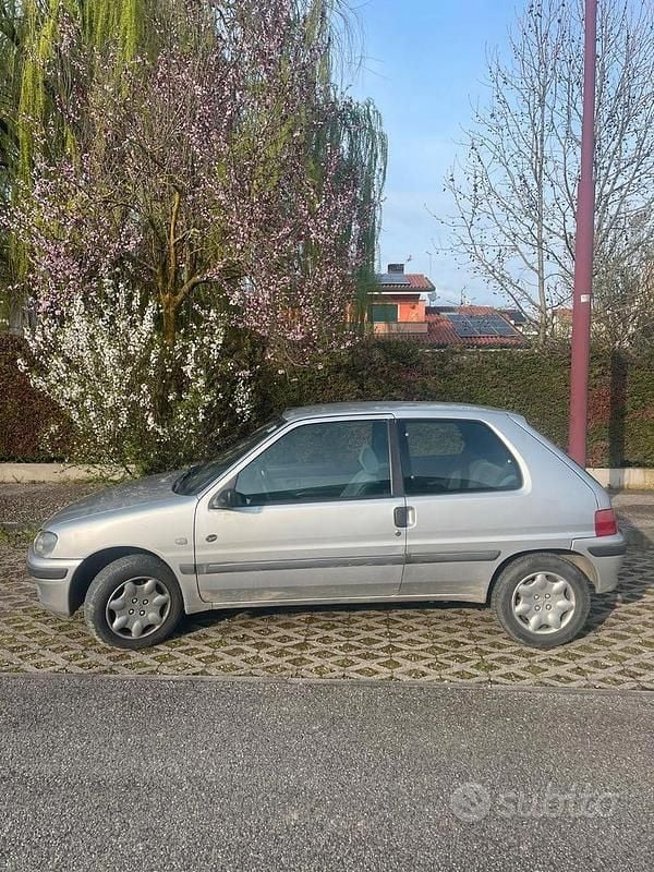Usata Peugeot 106 60 CV (44 kW) 1999 Grigio Utilitaria