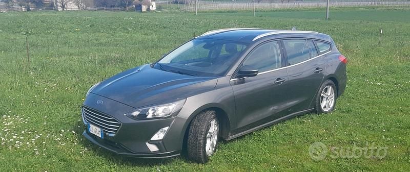 Usata Ford Focus 120 CV (88 kW) 2022 Grigio Station wagon