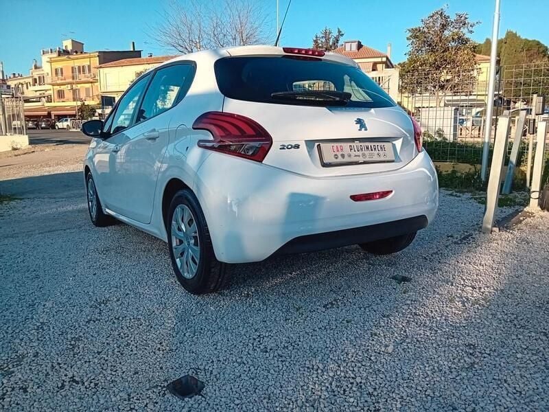 Usata Peugeot 208 Active 75 CV (55 kW) 2019 Bianco Utilitaria